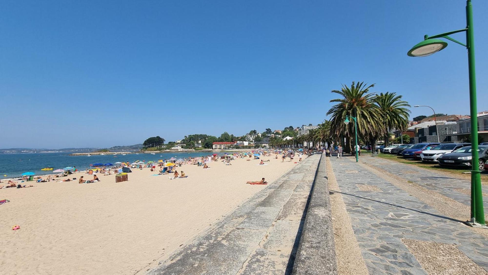 Ferienwohnung Precioso Atico Frente A La Playa De Santa Cristina A Coruña Exterior foto